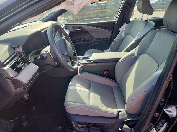 2025 TOYOTA CAMRY — DENT