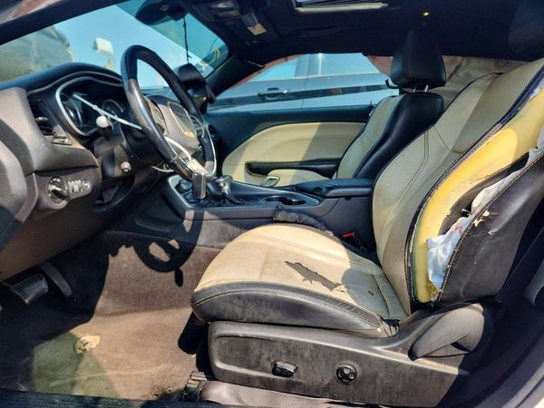 2015 DODGE CHALLENGER SXT Plus