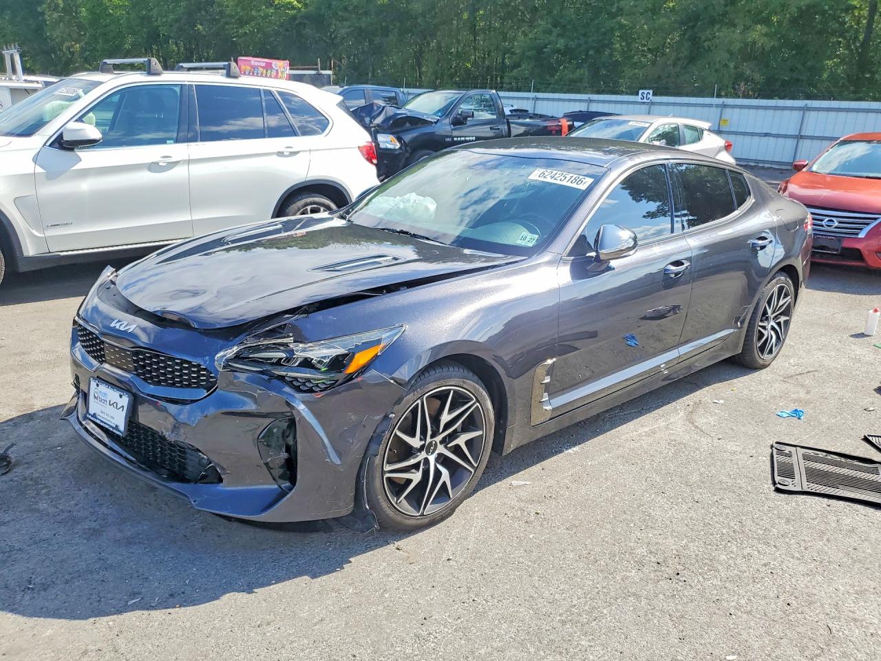 2022 KIA STINGER