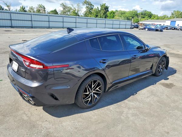 2022 KIA STINGER