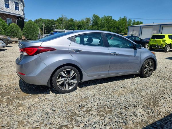 2015 HYUNDAI ELANTRA GLS(Middle)