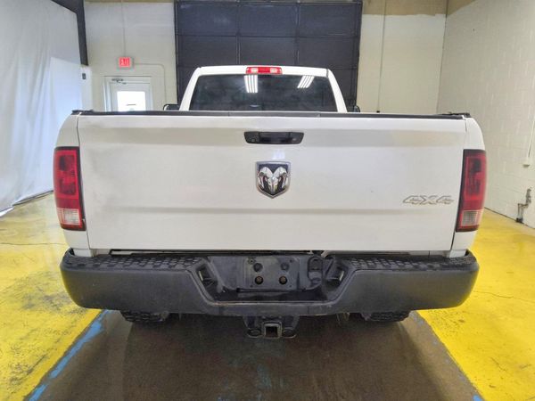 2014 RAM 2500 ST REG CAB 4X4