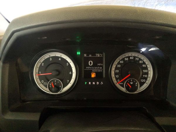 2014 RAM 2500 ST REG CAB 4X4