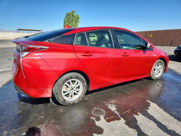 2016 TOYOTA PRIUS One/Two