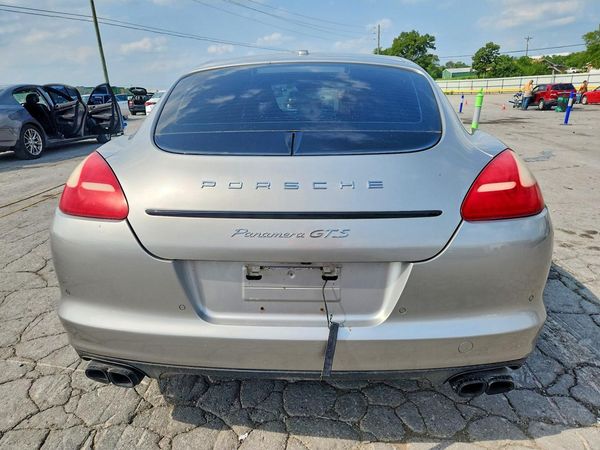 2013 PORSCHE PANAMERA