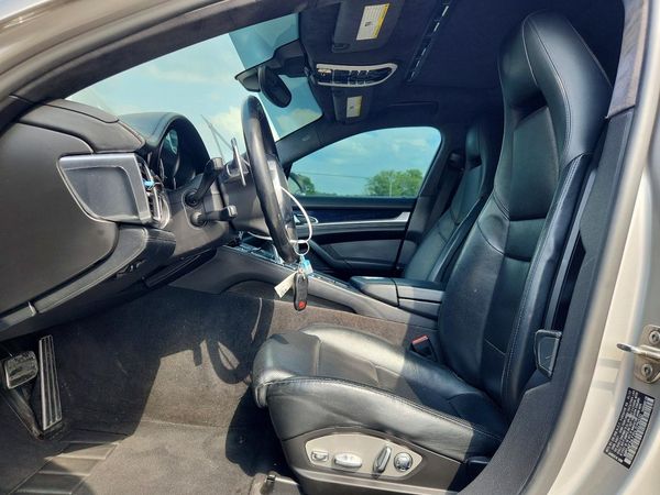 2013 PORSCHE PANAMERA