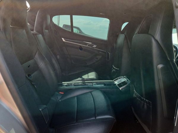 2013 PORSCHE PANAMERA