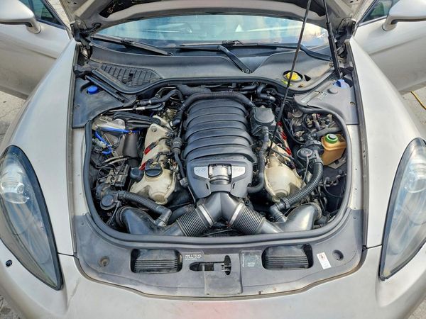2013 PORSCHE PANAMERA