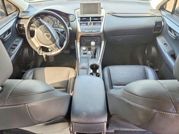 2015 LEXUS NX 200t Luxury