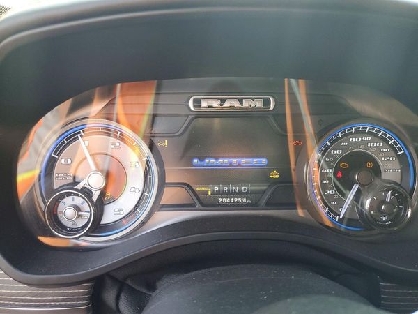 2020 RAM 1500 LIMITED CREW CAB 4X4