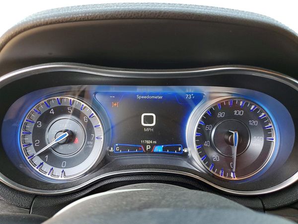 2019 CHRYSLER 300