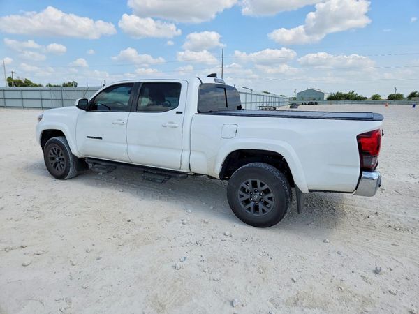2022 TOYOTA TACOMA SR5