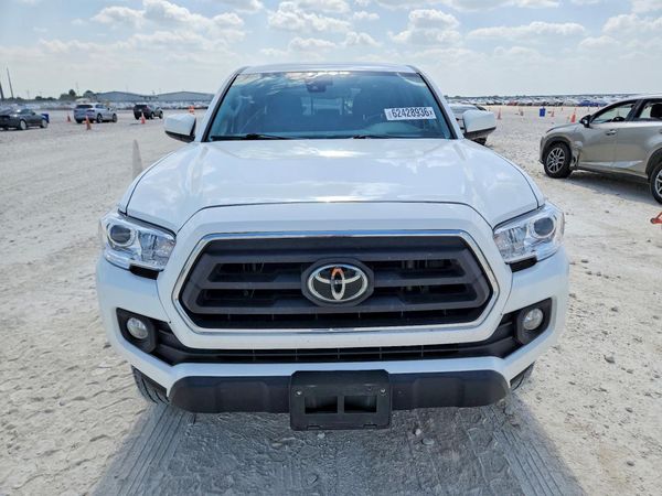 2022 TOYOTA TACOMA SR5