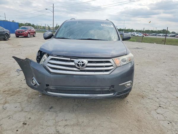 2013 TOYOTA HIGHLANDER Base/Hybrid