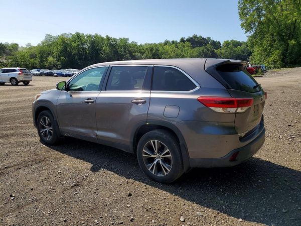 2019 TOYOTA HIGHLANDER LE/LE Plus
