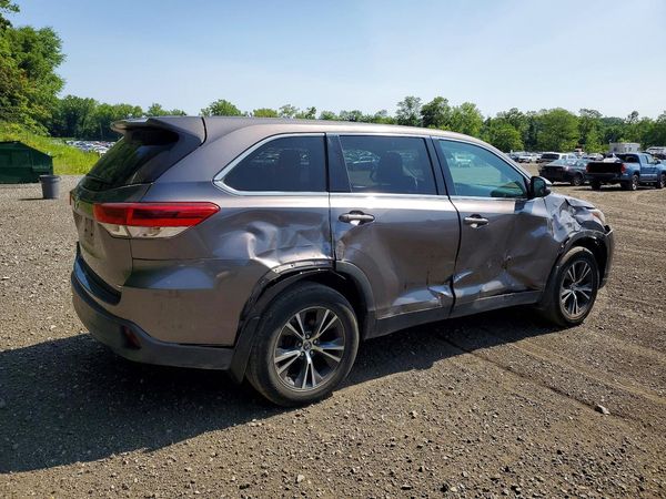 2019 TOYOTA HIGHLANDER LE/LE Plus