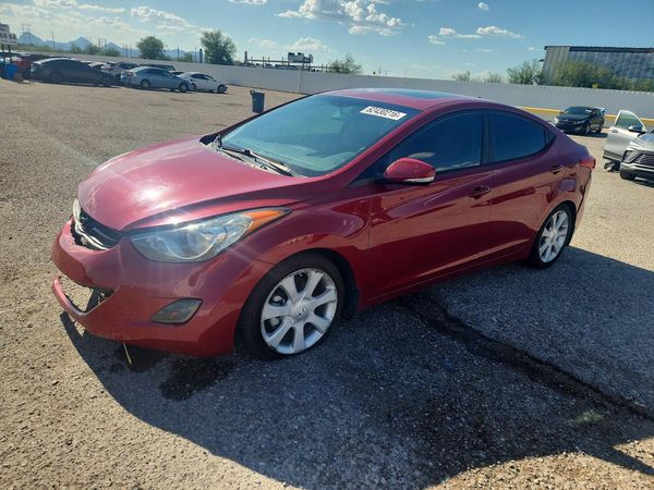 2013 HYUNDAI ELANTRA