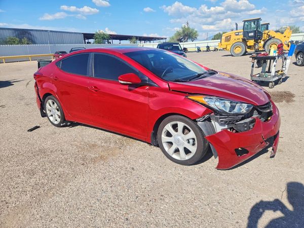 2013 HYUNDAI ELANTRA