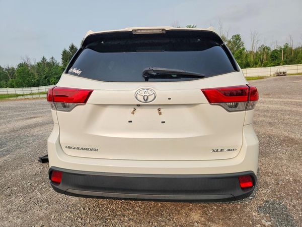 2019 TOYOTA HIGHLANDER SE/XLE