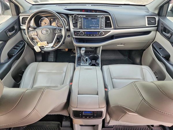 2019 TOYOTA HIGHLANDER SE/XLE