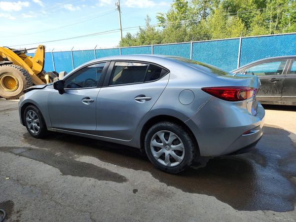 2014 MAZDA 3