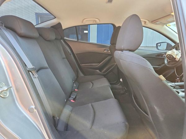 2014 MAZDA 3