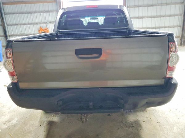 2014 TOYOTA TACOMA Delux Grade