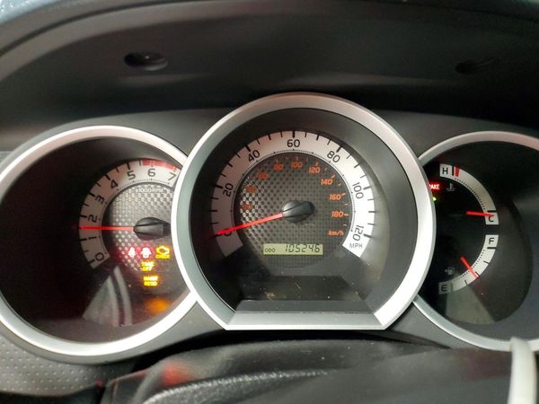 2014 TOYOTA TACOMA Delux Grade