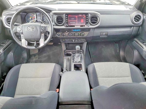 2022 TOYOTA TACOMA SR5