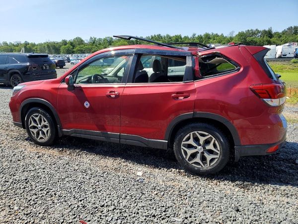 2021 SUBARU FORESTER Premium