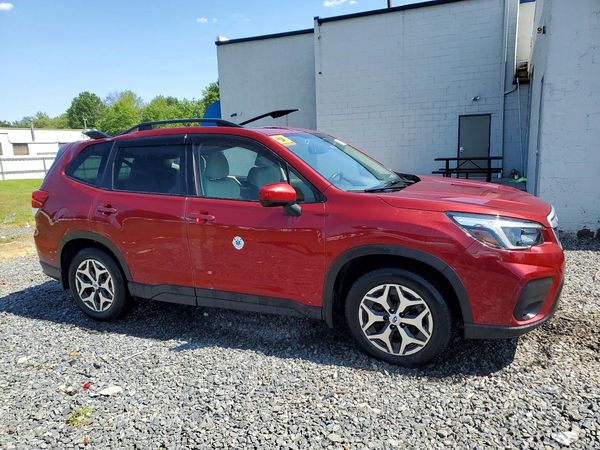 2021 SUBARU FORESTER Premium