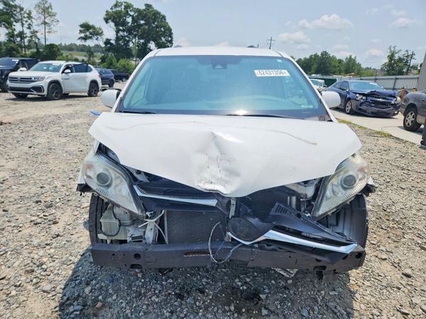 2020 TOYOTA SIENNA E grade
