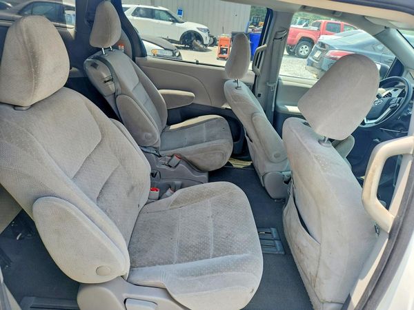 2020 TOYOTA SIENNA E grade