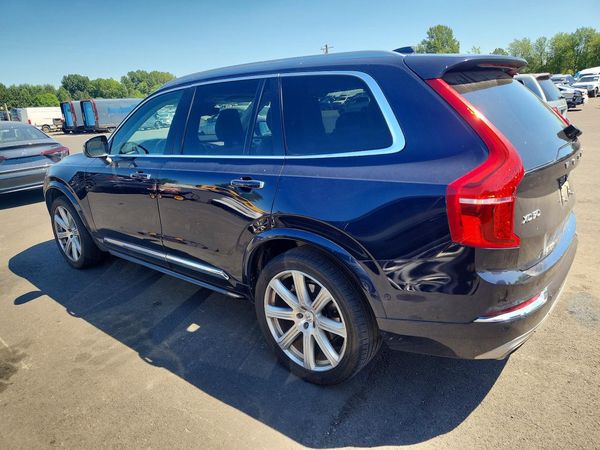 2016 VOLVO XC90
