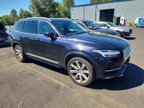 2016 VOLVO XC90