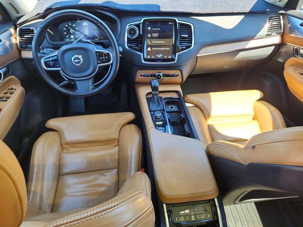 2016 VOLVO XC90