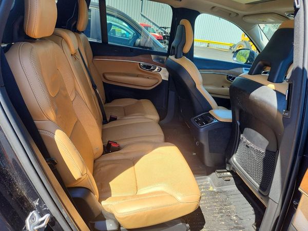 2016 VOLVO XC90