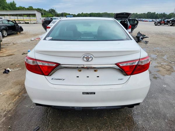 2015 TOYOTA CAMRY