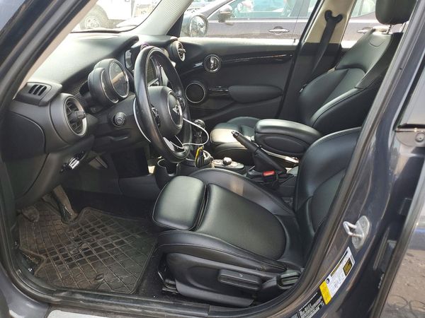 2015 MINI COOPER