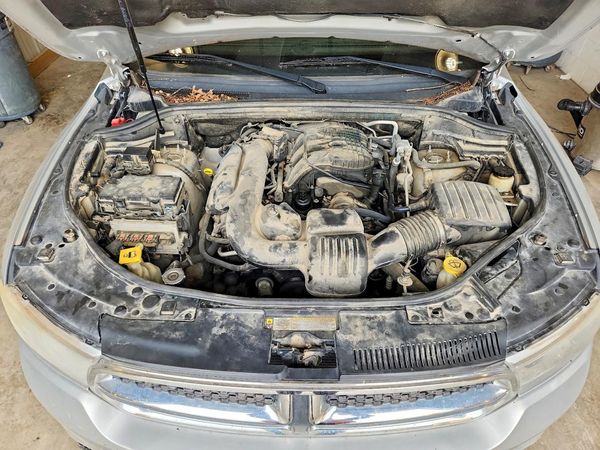 2012 DODGE DURANGO Crew — Engine bay