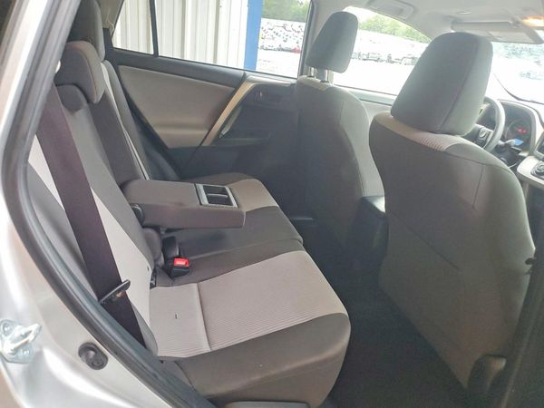2015 TOYOTA RAV4 LE (X Grade)