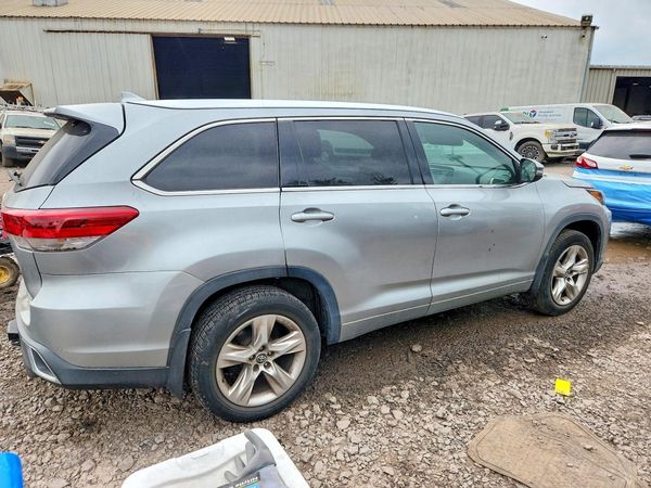 2019 TOYOTA HIGHLANDER Ltd/Ltd Platinum