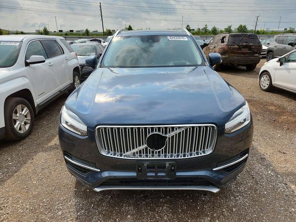 2019 VOLVO XC90 Inscription