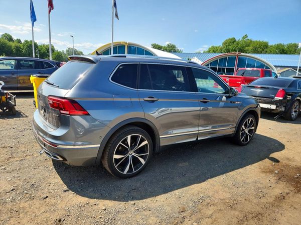 2022 VOLKSWAGEN TIGUAN