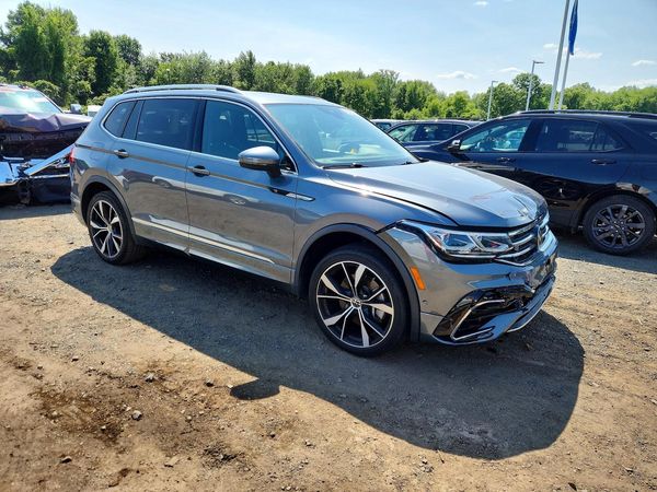 2022 VOLKSWAGEN TIGUAN