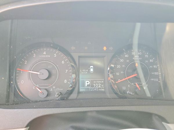 2017 TOYOTA SIENNA
