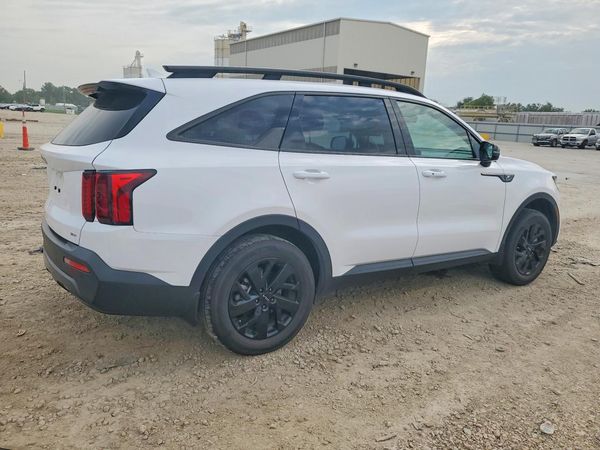 2023 KIA SORENTO