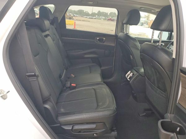 2023 KIA SORENTO