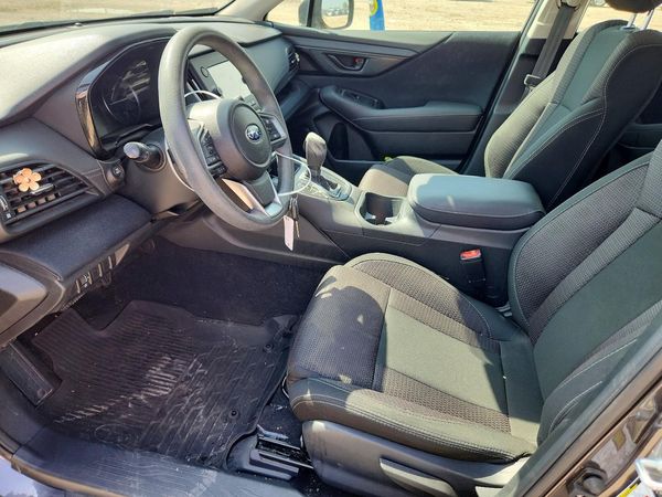 2025 SUBARU OUTBACK Base
