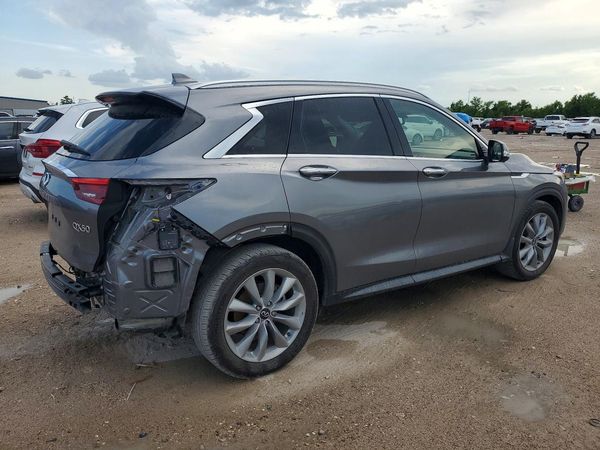 2021 INFINITI QX50 Essential